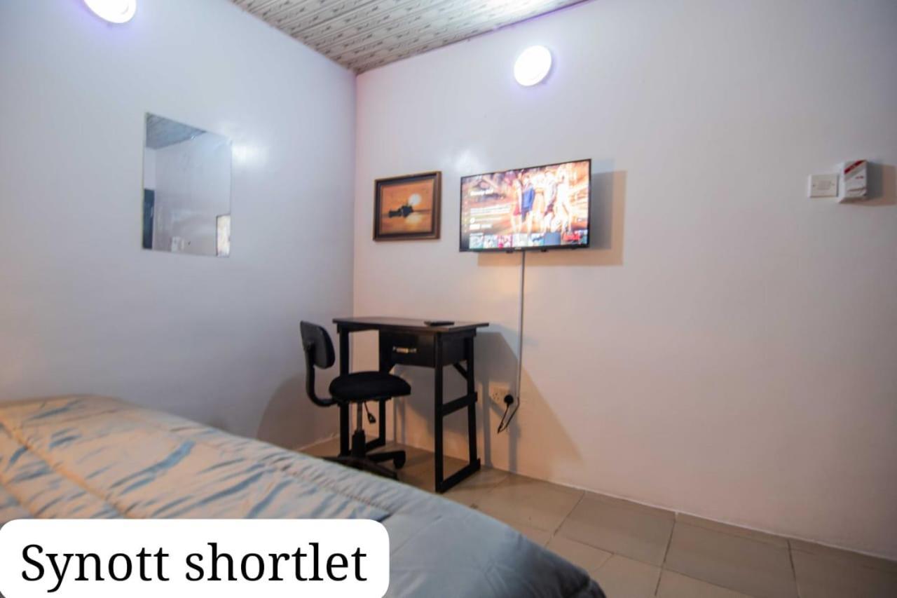 Synott Apartment Ikeja Exterior foto